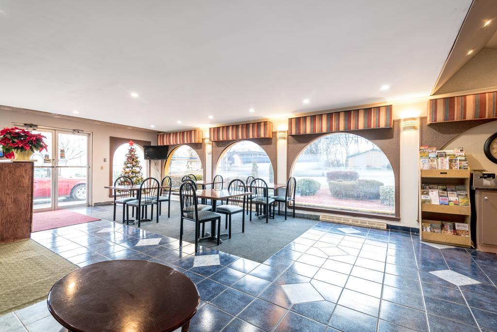 Red Carpet Inn & Suites Albany Airport ألباني المظهر الخارجي الصورة
