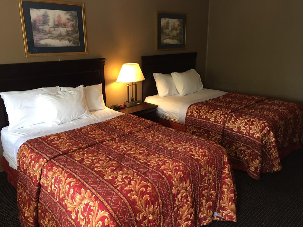 Red Carpet Inn & Suites Albany Airport ألباني المظهر الخارجي الصورة