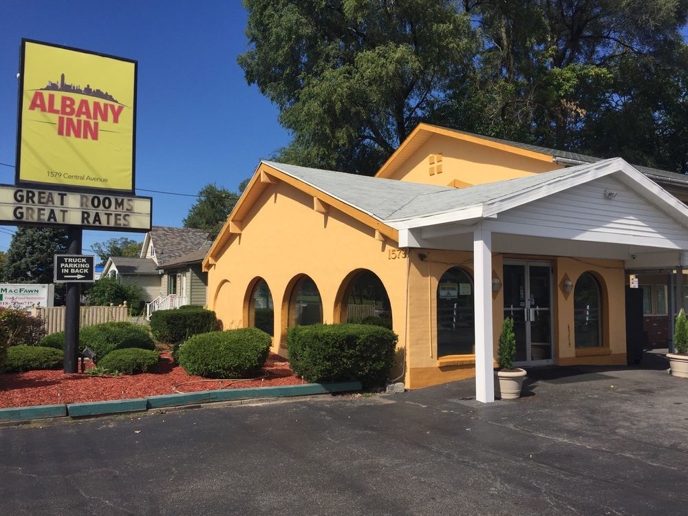 Red Carpet Inn & Suites Albany Airport ألباني المظهر الخارجي الصورة